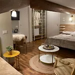 La Sul Garda Bed & Breakfast 4*